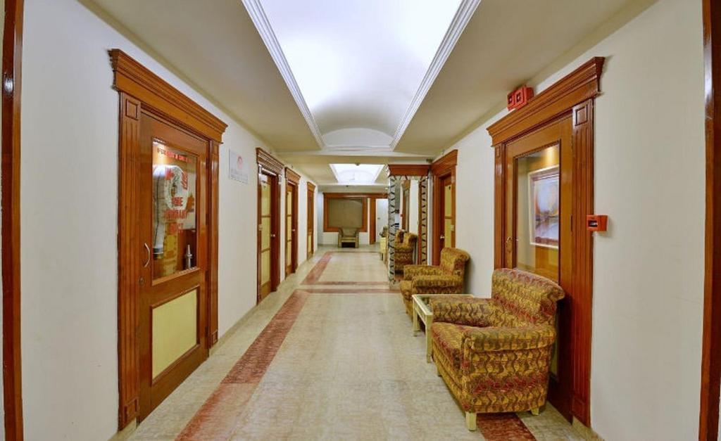Hotel Park Grand Chandīgarh Eksteriør billede